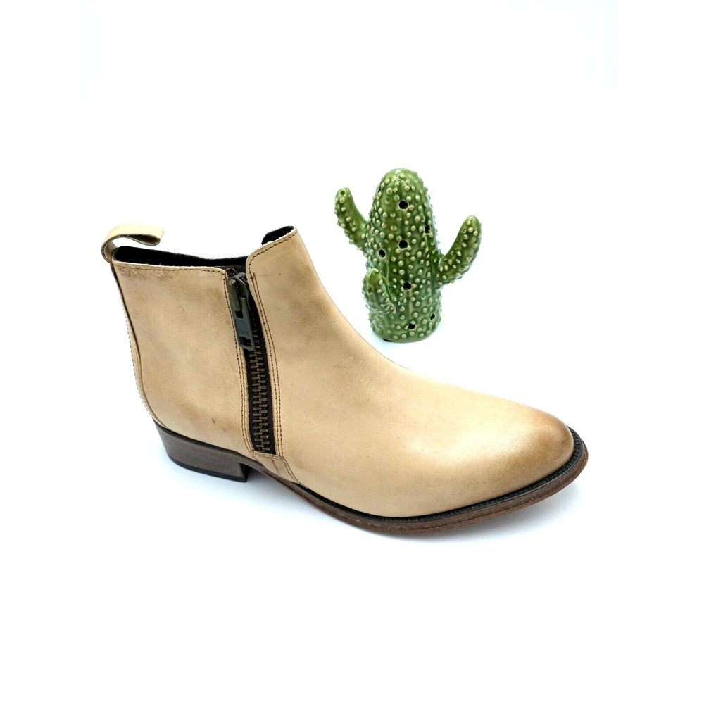 Hardy Womens Acton 2 Ankle Booties Cream Natural US 9.5 M EUR 40.5 UK 7.5 NWOB